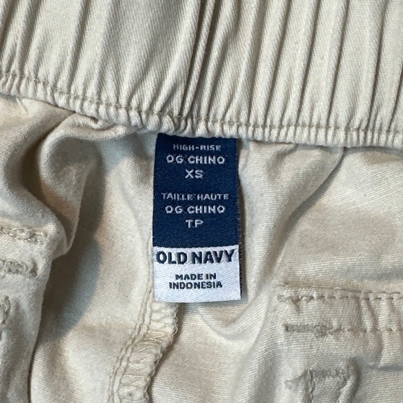 Old Navy High-Rise OG Chino Cargo Pants Women's XS Khaki Straight Stretch Light - Picture 4 of 8